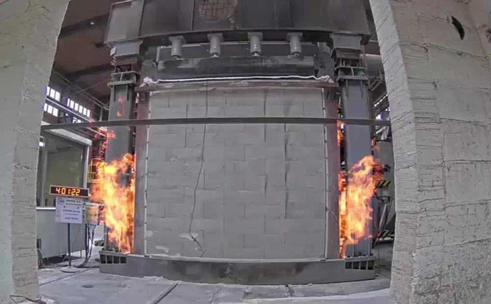 Full-scale fire test of a SYSTEM 3E wall